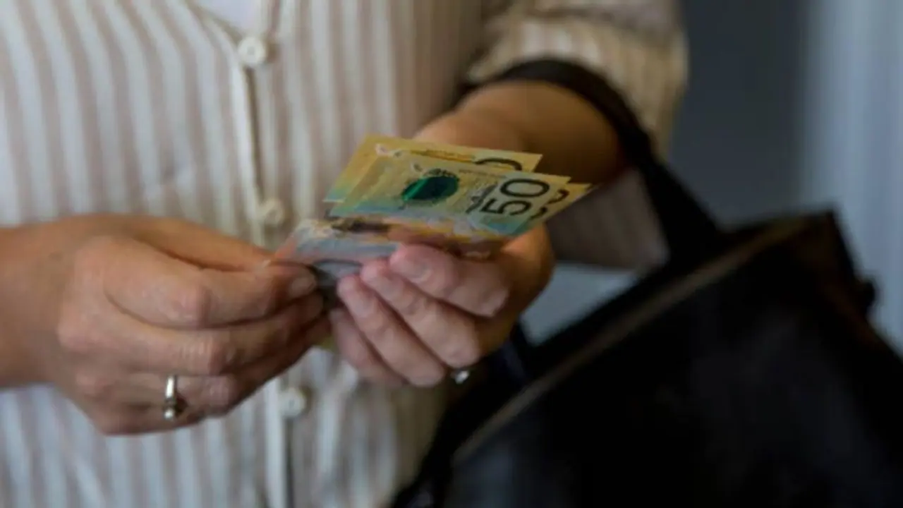 Saudi Arabia offers highest salaries for expats in world; Report