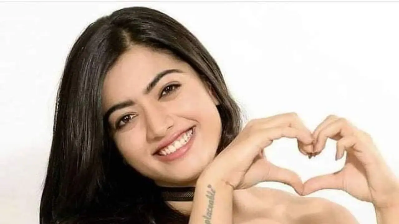 Pushpa: Allu Arjun’s co star Rashmika Mandanna had predicted his National Award win way back Pushpa: Allu Arjun’s co star Rashmika Mandanna had predicted his National Award win way back
