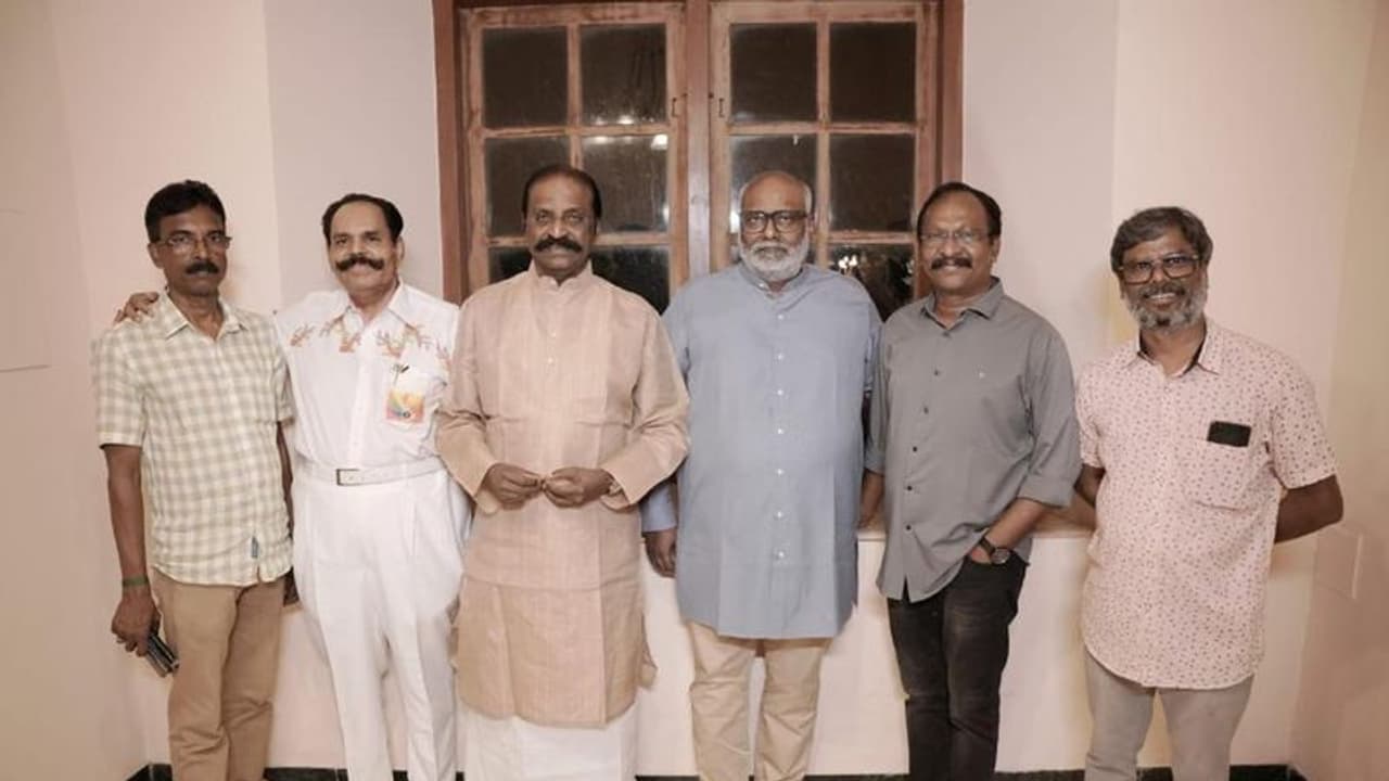 12 வருடங்களுக்கு பிறகு மறக்க முடியாத அனுபவம்; வைரமுத்துவுக்கு மன நிறைவு அளித்த ஜென்டில்மேன் 2 பாடல் பதிவு! 12 வருடங்களுக்கு பிறகு மறக்க முடியாத அனுபவம்; வைரமுத்துவுக்கு மன நிறைவு அளித்த ஜென்டில்மேன் 2 பாடல் பதிவு!