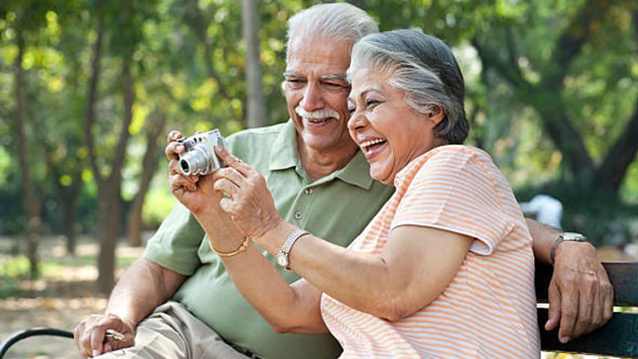 പ്രായമായെന്ന് കരുതി മടിക്കേണ്ട; മുതിർന്ന പൗരൻമാർക്ക് മികച്ച പലിശ നല്കുന്ന വിവിധ ബാങ്കുകളിതാ; പ്രായമായെന്ന് കരുതി മടിക്കേണ്ട; മുതിർന്ന പൗരൻമാർക്ക് മികച്ച പലിശ നല്കുന്ന വിവിധ ബാങ്കുകളിതാ;
