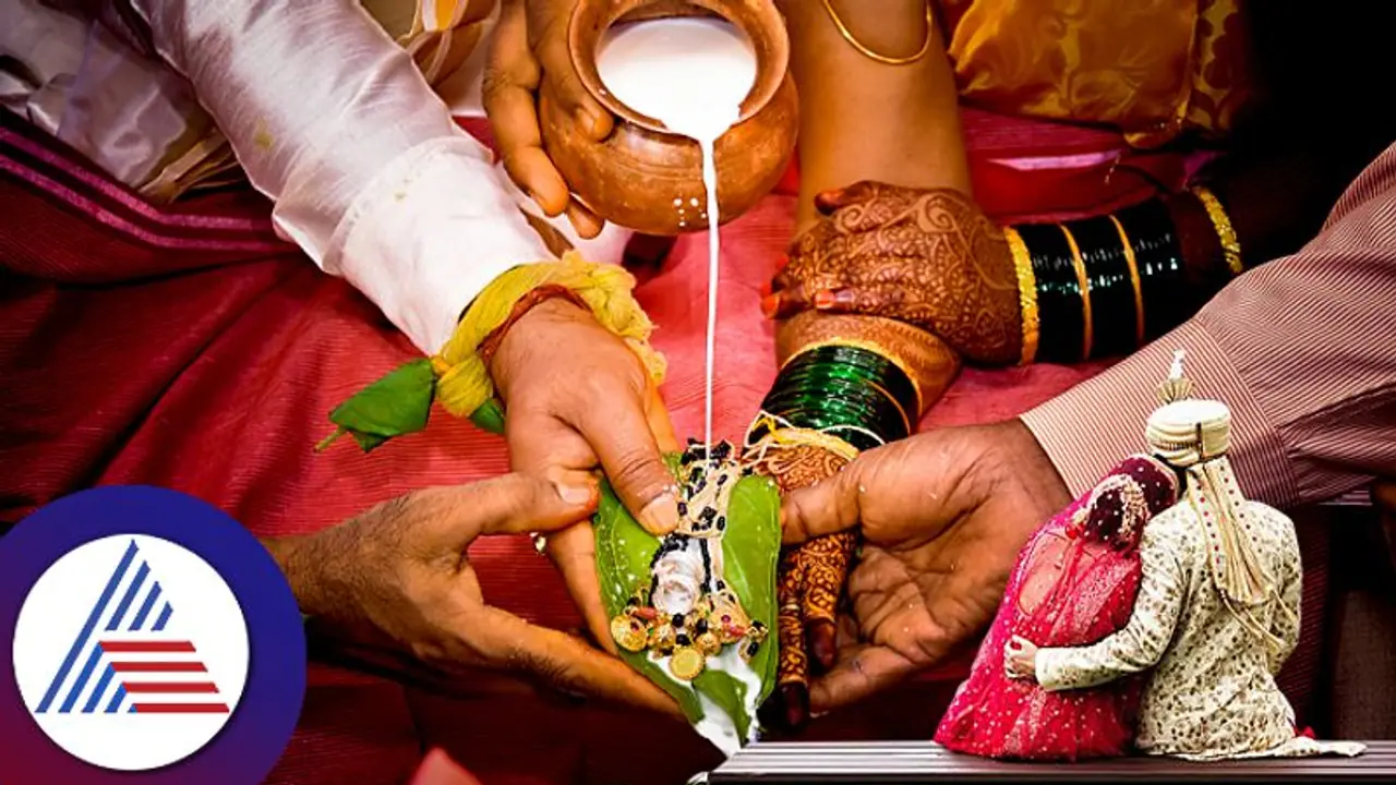 ಮಗಳನ್ನು ಅಳಿಯನಿಗೆ ಒಪ್ಪಿಸೋ ವೇಳೆ ಅಪ್ಪ ಹೇಳಿದ ಮಾತು ಕೇಳಿ ಕಣ್ಣೀರಾಕಿದ ಜನ: ವೀಡಿಯೋ