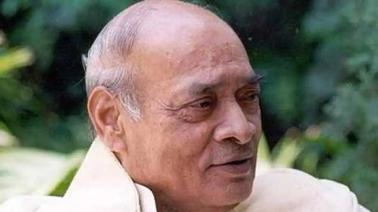 మాజీ ప్రధానులు పీ.వీ. నరసింహారావు, చరణ్ సింగ్ సహా స్వామినాథన్ లకు భారతరత్న మాజీ ప్రధానులు పీ.వీ. నరసింహారావు, చరణ్ సింగ్ సహా స్వామినాథన్ లకు భారతరత్న