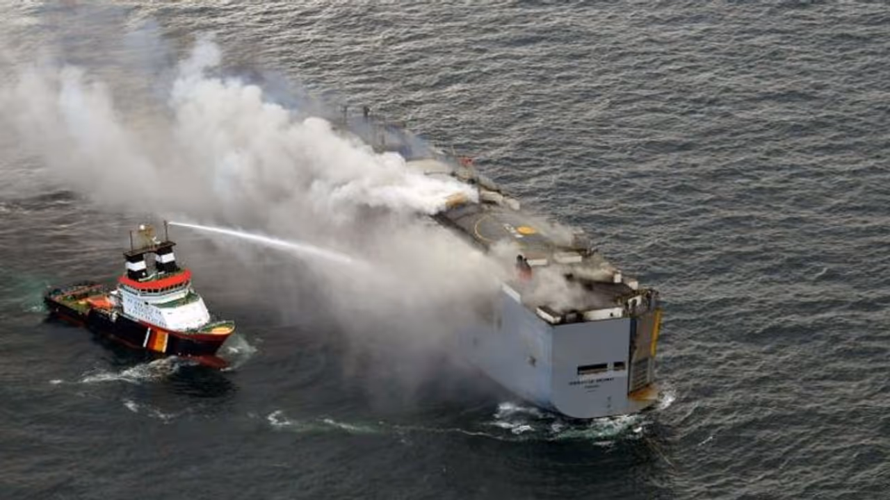 Freighter with 3000 vehicles is still on fire in North Sea; spark in electric car likely cause