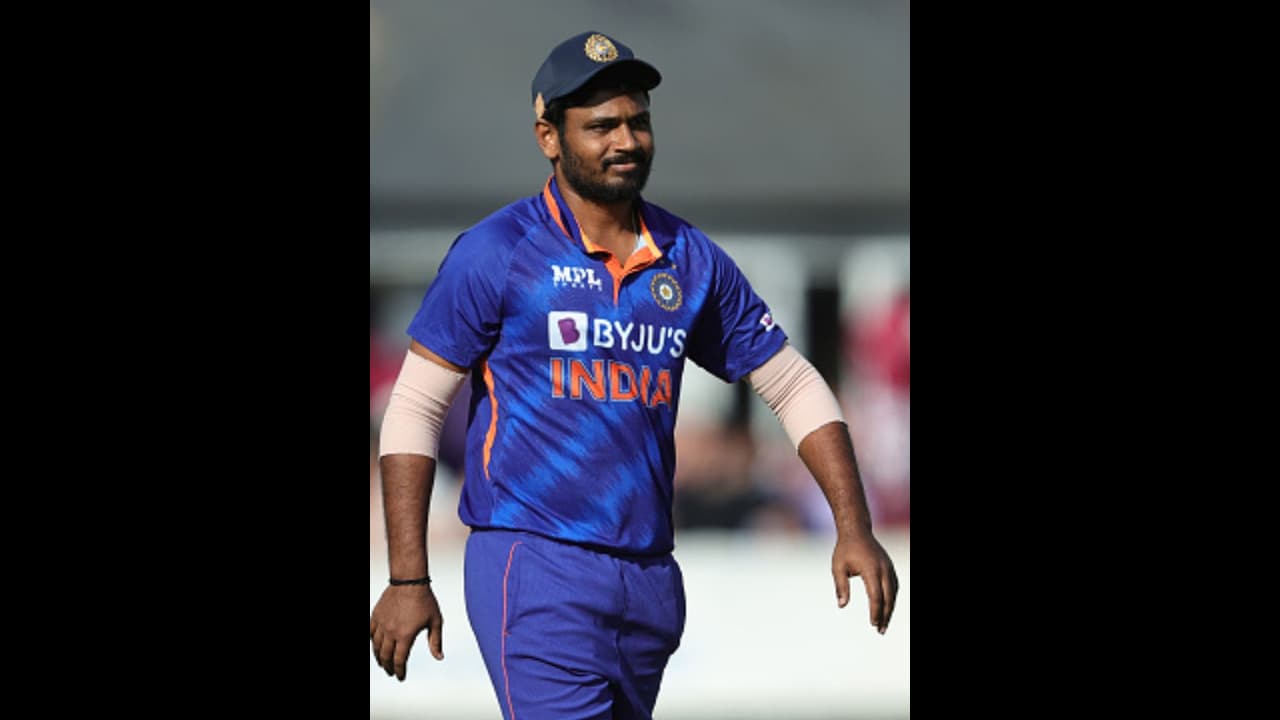 சூர்யகுமார் யாதவ்விற்குப் பதிலாக சஞ்சு சாம்சனை அணியில் சேர்க்க வேண்டும் – ஆகாஷ் சோப்ரா விமர்சனம்! சூர்யகுமார் யாதவ்விற்குப் பதிலாக சஞ்சு சாம்சனை அணியில் சேர்க்க வேண்டும் – ஆகாஷ் சோப்ரா விமர்சனம்!