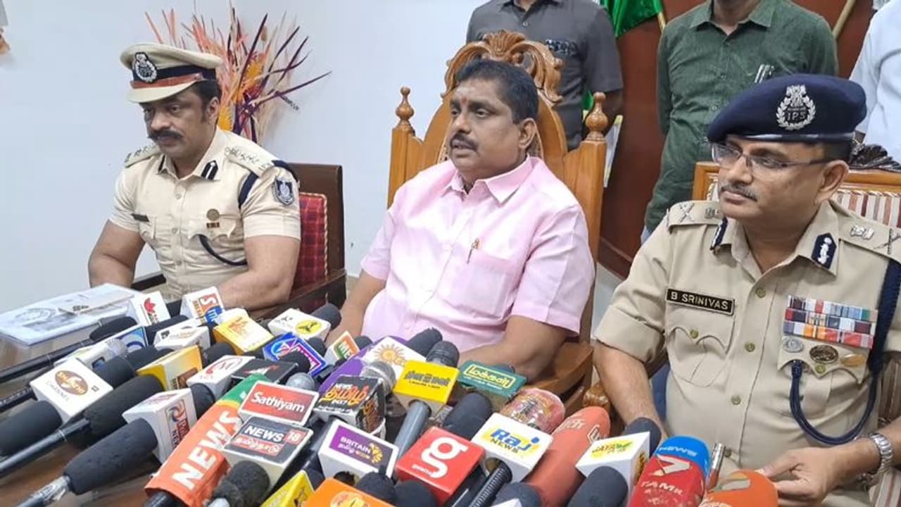 புதுவையில் கஞ்சா, வெடிகுண்டு கலாசாரத்தை கட்டுப்படுத்த நடவடிக்கை; அமைச்சர் விளக்கம் புதுவையில் கஞ்சா, வெடிகுண்டு கலாசாரத்தை கட்டுப்படுத்த நடவடிக்கை; அமைச்சர் விளக்கம்