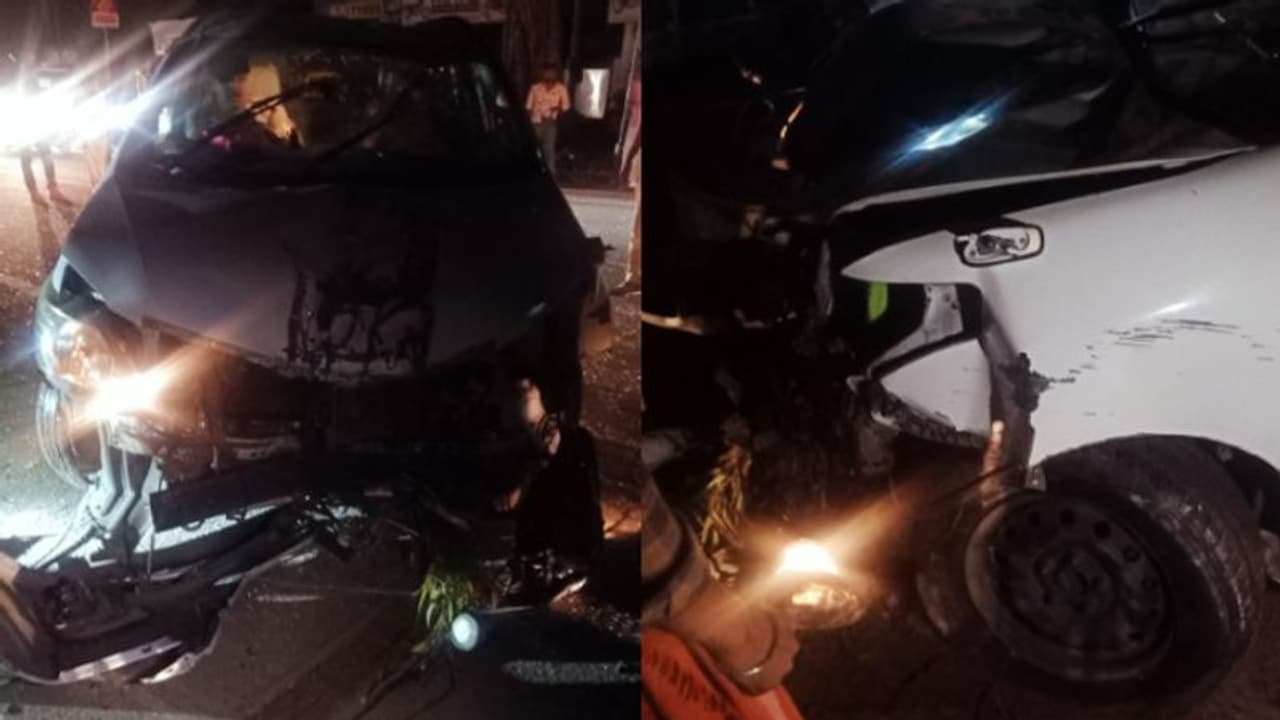 ഇലക്ട്രിക് പോസ്റ്റിൽ ഇടിച്ച് ഇന്നോവ കാർ, ഡ്രൈവറുടെ പെരുമാറ്റത്തിൽ സംശയം; പരിശോധനയിൽ വൻ ട്വിസ്റ്റ് ഇലക്ട്രിക് പോസ്റ്റിൽ ഇടിച്ച് ഇന്നോവ കാർ, ഡ്രൈവറുടെ പെരുമാറ്റത്തിൽ സംശയം; പരിശോധനയിൽ വൻ ട്വിസ്റ്റ്