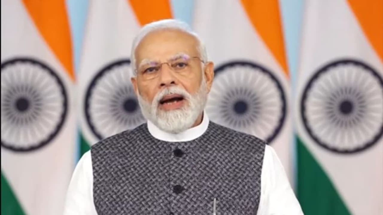 ஜி20 பருவநிலை மாநாடு: தமிழில் வணக்கம் சொல்லி பேசிய பிரதமர் மோடி! ஜி20 பருவநிலை மாநாடு: தமிழில் வணக்கம் சொல்லி பேசிய பிரதமர் மோடி!