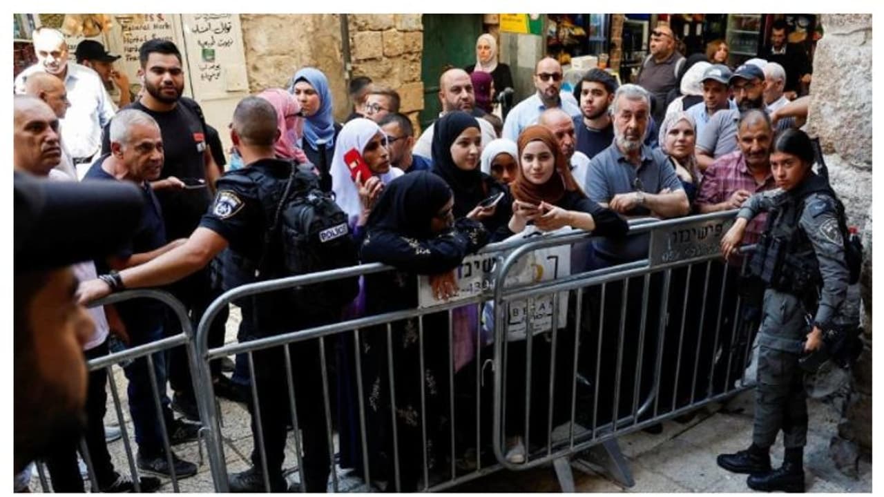 അൽ അഖ്സ മസ്ജിദില് അതിക്രമിച്ച് കയറിയ നടപടി; അപലപിച്ച് ഒമാൻ അൽ അഖ്സ മസ്ജിദില് അതിക്രമിച്ച് കയറിയ നടപടി; അപലപിച്ച് ഒമാൻ