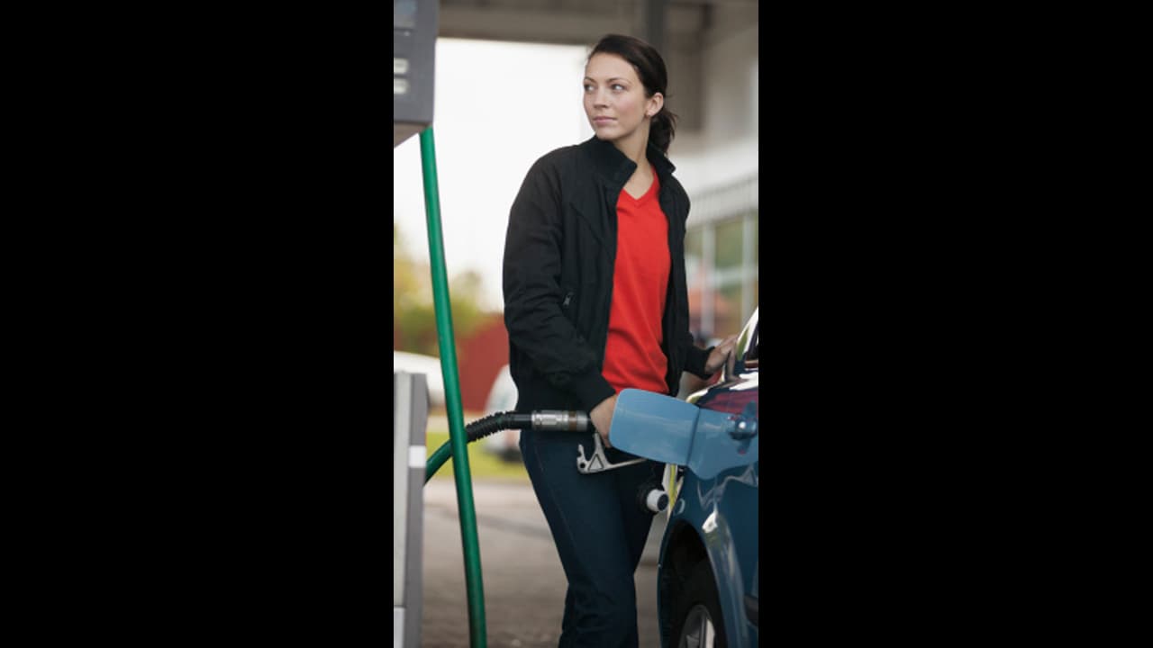 Petrol Diesel Price Today: ವೀಕೆಂಡ್ನಲ್ಲಿ ನಿಮ್ಮ ನಗರದಲ್ಲಿ ಪೆಟ್ರೋಲ್, ಡೀಸೆಲ್ ಬೆಲೆ ಎಷ್ಟಿದೆ ನೋಡಿ.. Petrol Diesel Price Today: ವೀಕೆಂಡ್ನಲ್ಲಿ ನಿಮ್ಮ ನಗರದಲ್ಲಿ ಪೆಟ್ರೋಲ್, ಡೀಸೆಲ್ ಬೆಲೆ ಎಷ್ಟಿದೆ ನೋಡಿ..