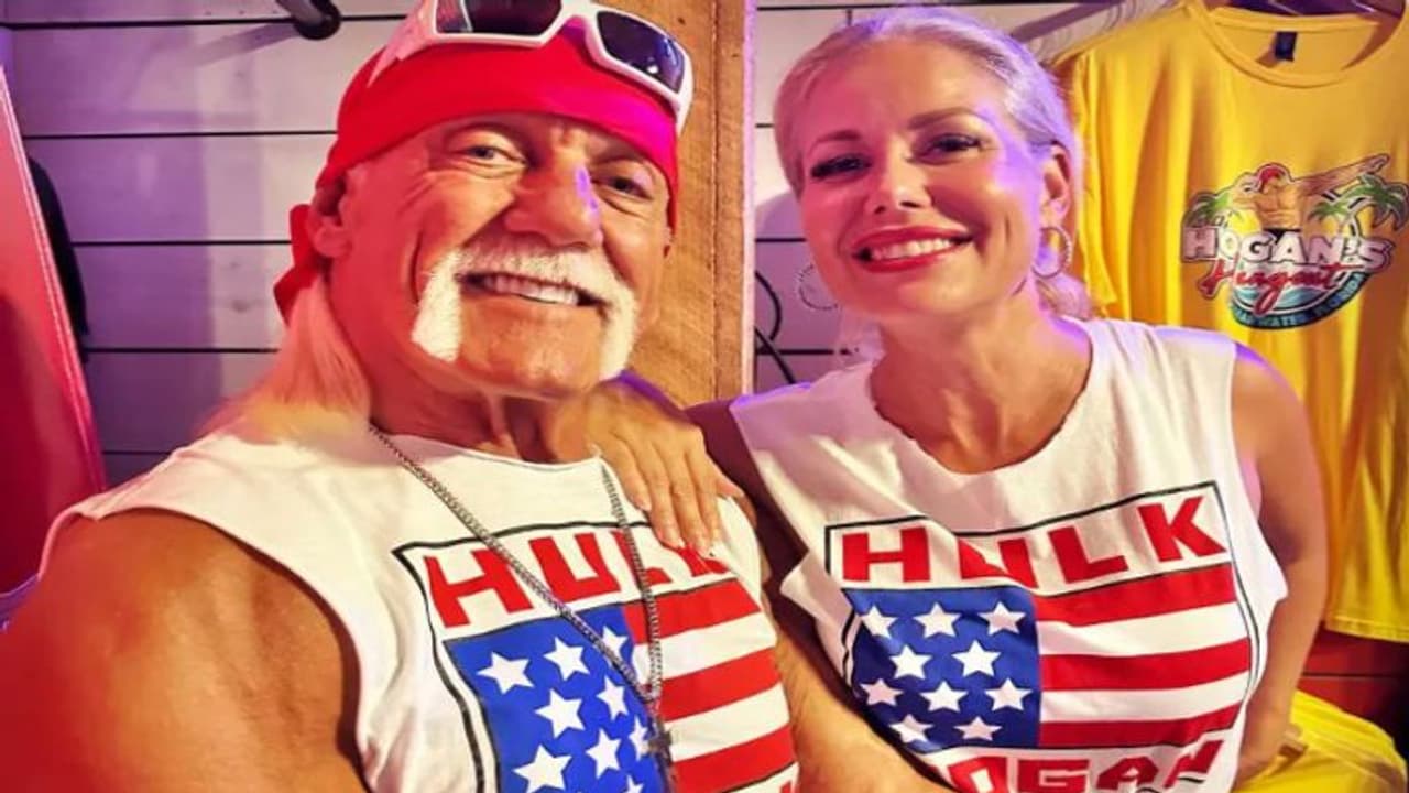 3ஆவது திருமணத்திற்கு தயாரான WWE ஹல்க் கோகன்; 3 குழந்தைகளுக்கு தாயான யோகா மாஸ்டரை மணக்கிறார்! 3ஆவது திருமணத்திற்கு தயாரான WWE ஹல்க் கோகன்; 3 குழந்தைகளுக்கு தாயான யோகா மாஸ்டரை மணக்கிறார்!