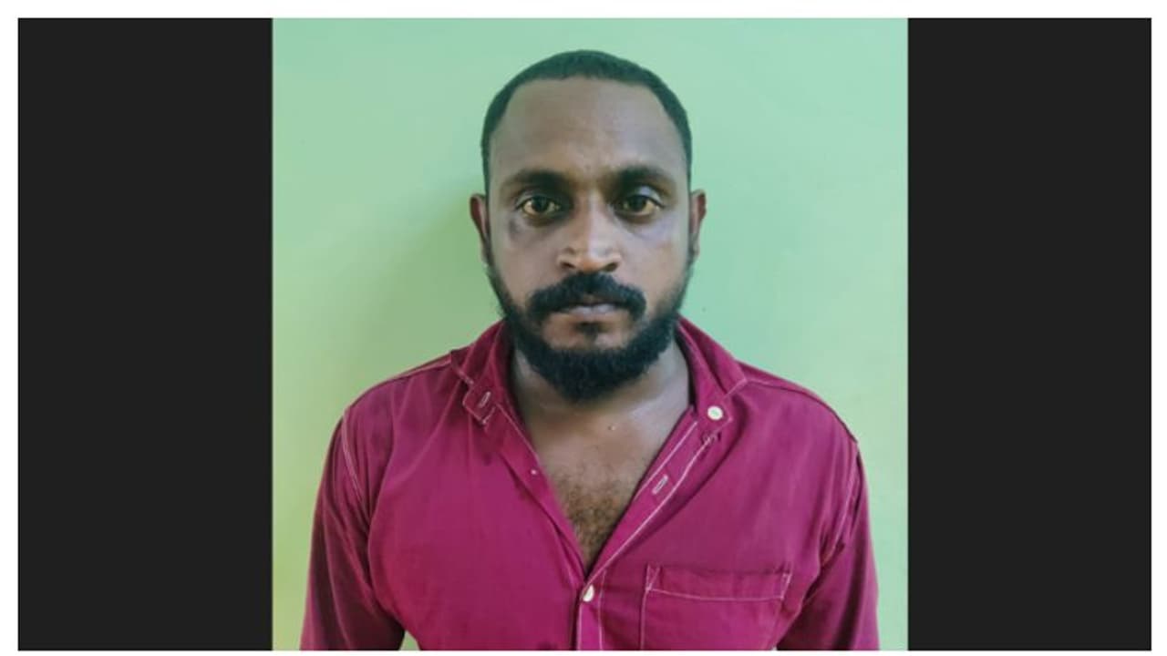 ഓടിളക്കി വീട്ടിൽ കയറി മോട്ടോറും ​ഗ്യാസ് സിലിണ്ടറും ഫാനും മോഷ്ടിച്ചു, യുവാവ് പിടിയിൽ