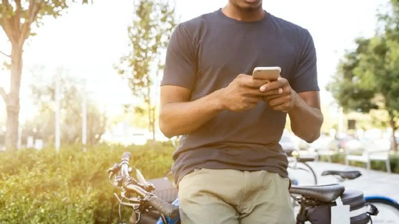 ഒന്നിനു പിന്നാലെ ഒന്ന്, ഒരേ ദിവസം യുവാവിന്റെ മൊബൈലും ബൈക്കും മോഷണം പോയി