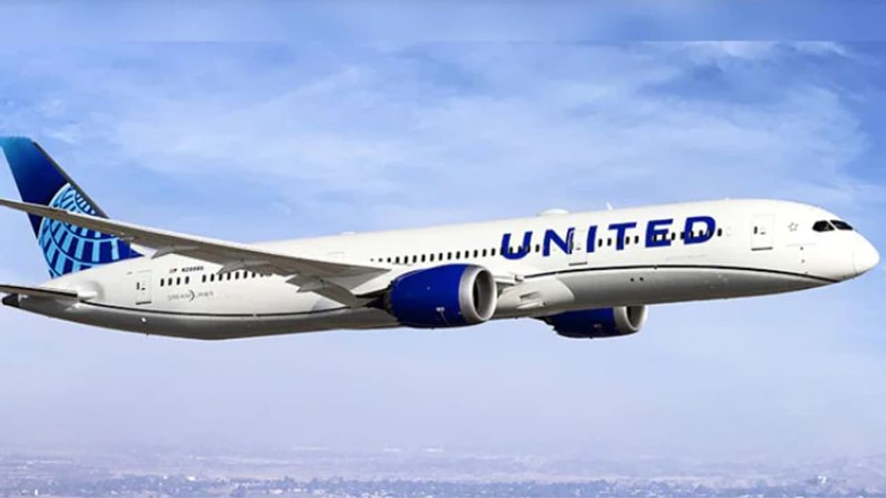 പൈലറ്റെത്തിയത് ആടിയാടി, പരിശോധിച്ചപ്പോൾ മദ്യപിച്ചെന്ന് വ്യക്തം; പാരിസ് വാഷിങ്ടൺ ഫ്ലൈറ്റ് റദ്ദാക്കി പൈലറ്റെത്തിയത് ആടിയാടി, പരിശോധിച്ചപ്പോൾ മദ്യപിച്ചെന്ന് വ്യക്തം; പാരിസ് വാഷിങ്ടൺ ഫ്ലൈറ്റ് റദ്ദാക്കി