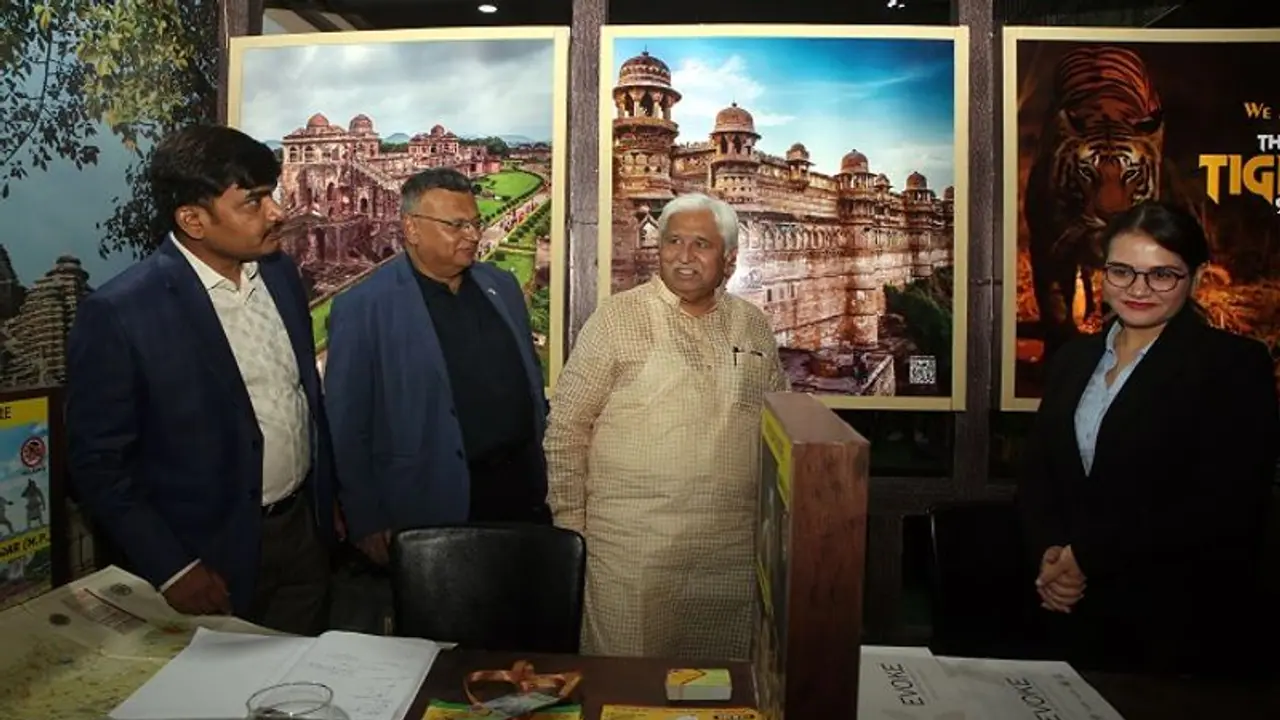 ಕರ್ನಾಟಕದ ಪ್ರವಾಸೋದ್ಯಮ ಅಭಿವೃದ್ಧಿಗೆ 300 ಕೋಟಿ ರು. ಬಂಡವಾಳ: ಸಚಿವ ಎಚ್.ಕೆ. ಪಾಟೀಲ್ ಕರ್ನಾಟಕದ ಪ್ರವಾಸೋದ್ಯಮ ಅಭಿವೃದ್ಧಿಗೆ 300 ಕೋಟಿ ರು. ಬಂಡವಾಳ: ಸಚಿವ ಎಚ್.ಕೆ. ಪಾಟೀಲ್