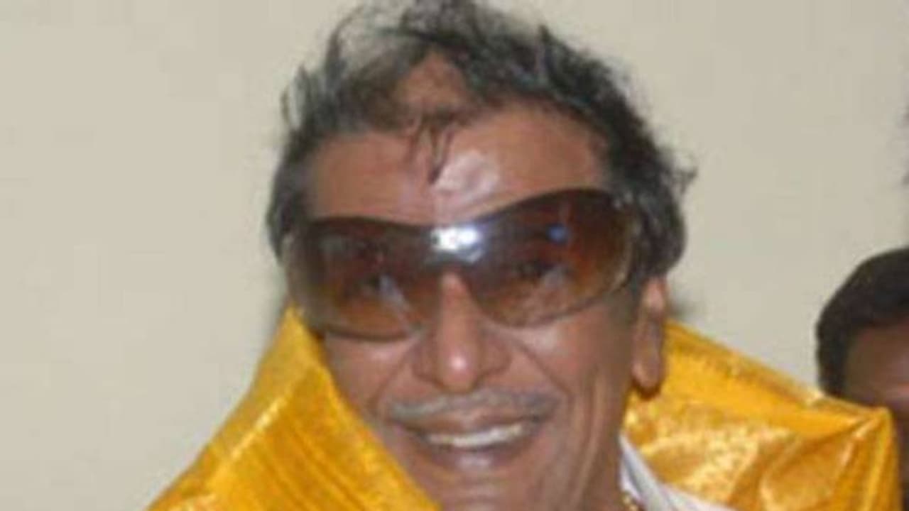 கருணாநிதி மூத்த மகன் உடல்நலக்குறைவால் மருத்துவமனையில் அனுமதி.. 