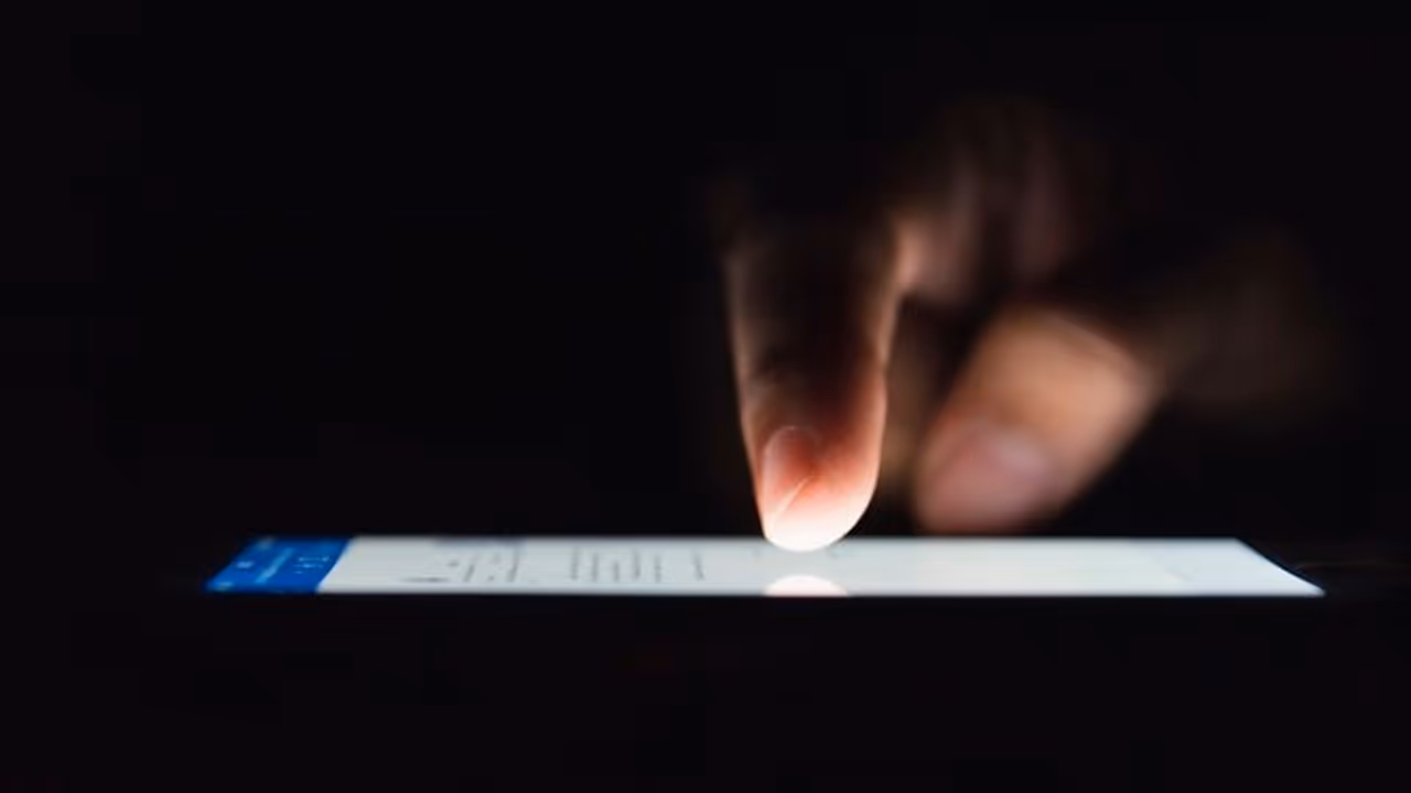 Now, minor girl leaves home to meet Instagram friend in Pakistan; here's what happened next Now, minor girl leaves home to meet Instagram friend in Pakistan; here's what happened next