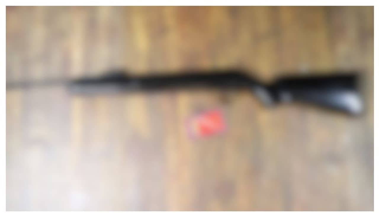 എയർഗൺ വെച്ച് യുവാവ് വെടിവെച്ചതായി പരാതി; മൂന്ന് പേർ ആശുപത്രിയിൽ എയർഗൺ വെച്ച് യുവാവ് വെടിവെച്ചതായി പരാതി; മൂന്ന് പേർ ആശുപത്രിയിൽ