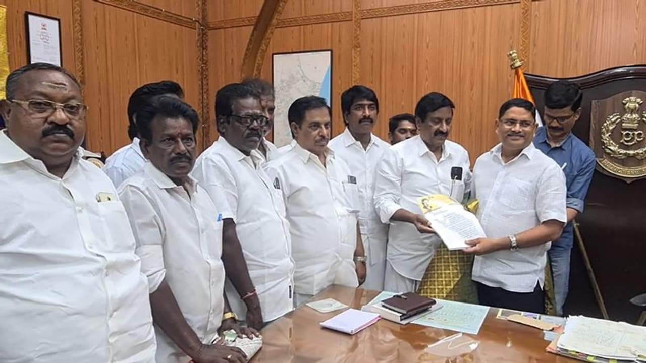 இதே நிலை நீடித்தால் தமிழக அமைச்சரவையை புழல் சிறையில் தான் நடத்த வேண்டும் அதிமுக விமர்சனம் இதே நிலை நீடித்தால் தமிழக அமைச்சரவையை புழல் சிறையில் தான் நடத்த வேண்டும் அதிமுக விமர்சனம்