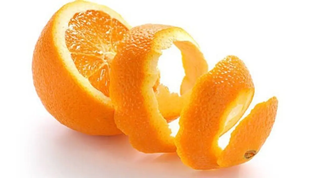 Scalp Cleanser to Dandruff Control: 5 revolutionary benefits of using Orange Peel on your hairs