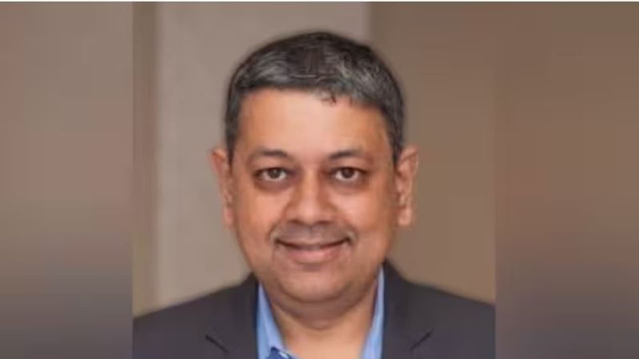 ಸುಪ್ರೀಂ ನ್ಯಾ. ಚಂದ್ರಚೂಡ್ಗೆ ಗನ್ ಕೊಟ್ಟು ಮಣಿಪುರಕ್ಕೆ ಕಳುಹಿಸಬೇಕು ಎಂದ ರಾಜಕೀಯ ವಿಶ್ಲೇಷಕನ ಬಂಧನ ಸುಪ್ರೀಂ ನ್ಯಾ. ಚಂದ್ರಚೂಡ್ಗೆ ಗನ್ ಕೊಟ್ಟು ಮಣಿಪುರಕ್ಕೆ ಕಳುಹಿಸಬೇಕು ಎಂದ ರಾಜಕೀಯ ವಿಶ್ಲೇಷಕನ ಬಂಧನ