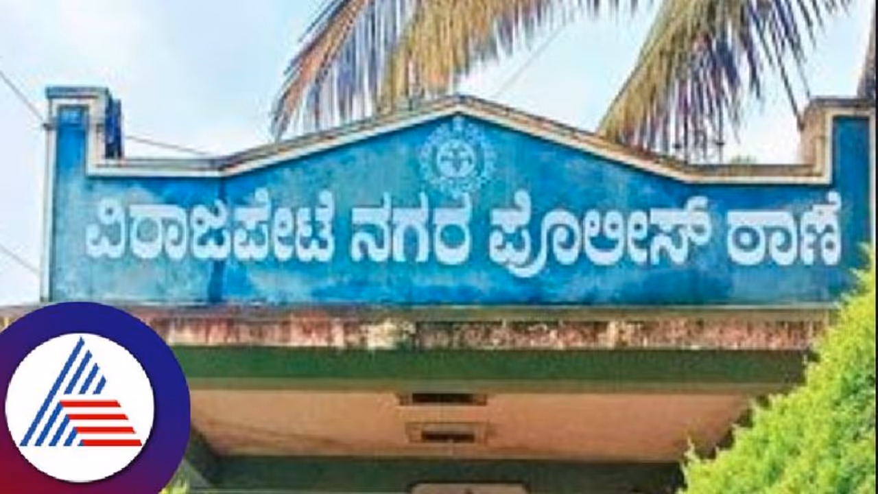 ಆಂಬುಲೆನ್ಸ್ ಚಾಲಕ, ಗರ್ಭಿಣಿ ಪತ್ನಿಗೆ ಹಲ್ಲೆ, ಜೀವಬೆದರಿಕೆ: ದೂರು, ಪ್ರತಿದೂರು ದಾಖಲು ಆಂಬುಲೆನ್ಸ್ ಚಾಲಕ, ಗರ್ಭಿಣಿ ಪತ್ನಿಗೆ ಹಲ್ಲೆ, ಜೀವಬೆದರಿಕೆ: ದೂರು, ಪ್ರತಿದೂರು ದಾಖಲು