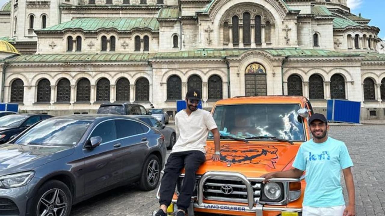 அபு தாபி முதல் லண்டன் வரை.. 14 நாடுகளுக்கு காரில் பயணம் சென்ற இளைஞர்கள் எதை நிரூபிக்க இந்த பயணம் தெரியுமா?