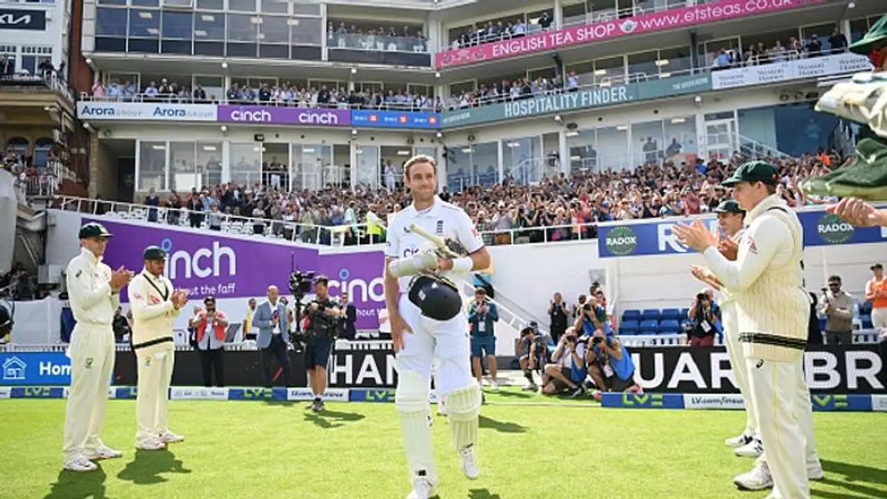 Ashes 2023: England's Stuart Broad receives guard of honour; ends career with six on last ball faced WATCH Ashes 2023: England's Stuart Broad receives guard of honour; ends career with six on last ball faced WATCH