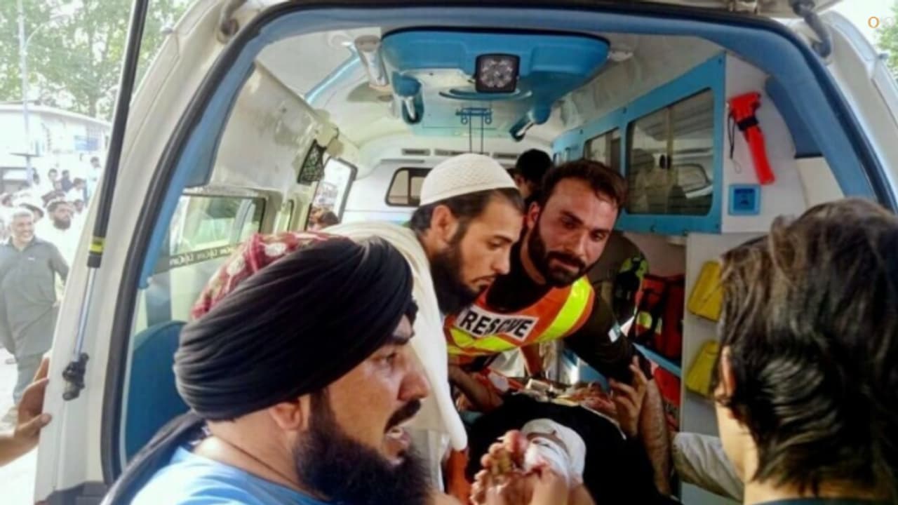 ఆత్మాహుతి దాడి.. 44 మందికి పైగా మృతి.. 100 మందికి పైగా గాయాలు.. ఆత్మాహుతి దాడి.. 44 మందికి పైగా మృతి.. 100 మందికి పైగా గాయాలు..