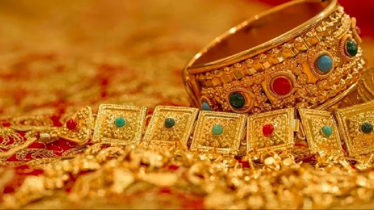 Bengaluru crime: ಕಿಟಕಿ ಮೂಲಕ ಮನೆ ಬಾಗಿಲು ತೆರೆದು ₹15.30 ಲಕ್ಷದ ಚಿನ್ನ ಲೂಟಿ! 