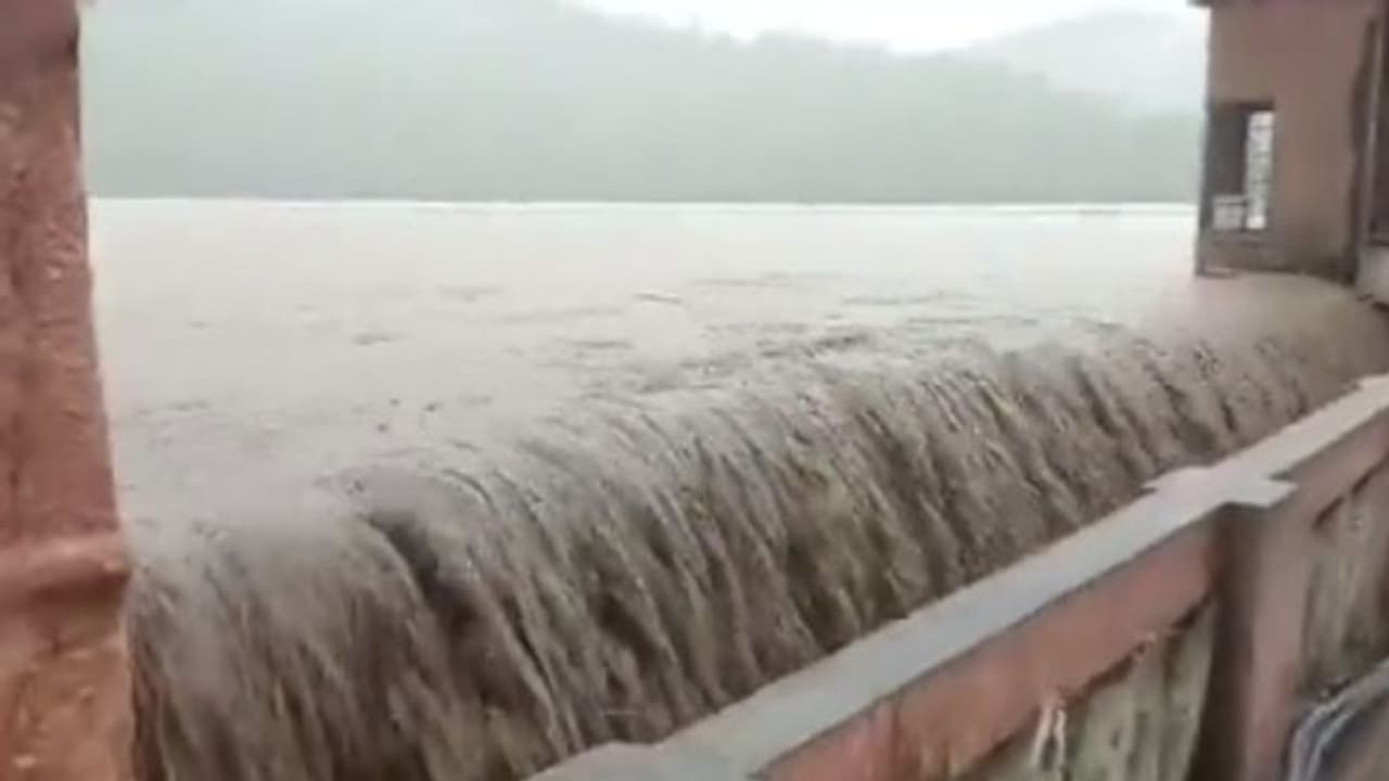 కడెం ప్రాజెక్టుపై నివేదిక సిద్దం చేసిన ఢిల్లీ బృందం.. వివరాలు ఇవే.. 