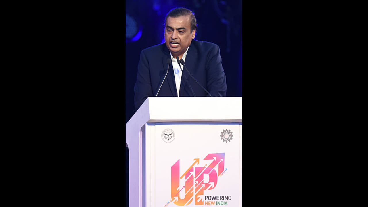 ജിയോയിലൂടെ അംബാനിയുടെ പുതിയ ചുവടുവെപ്പ്; അന്താരാഷ്ട്ര കമ്പനികളുമായി ചേര്ന്നുള്ള പുതിയ പദ്ധതി ഉടന് ജിയോയിലൂടെ അംബാനിയുടെ പുതിയ ചുവടുവെപ്പ്; അന്താരാഷ്ട്ര കമ്പനികളുമായി ചേര്ന്നുള്ള പുതിയ പദ്ധതി ഉടന്