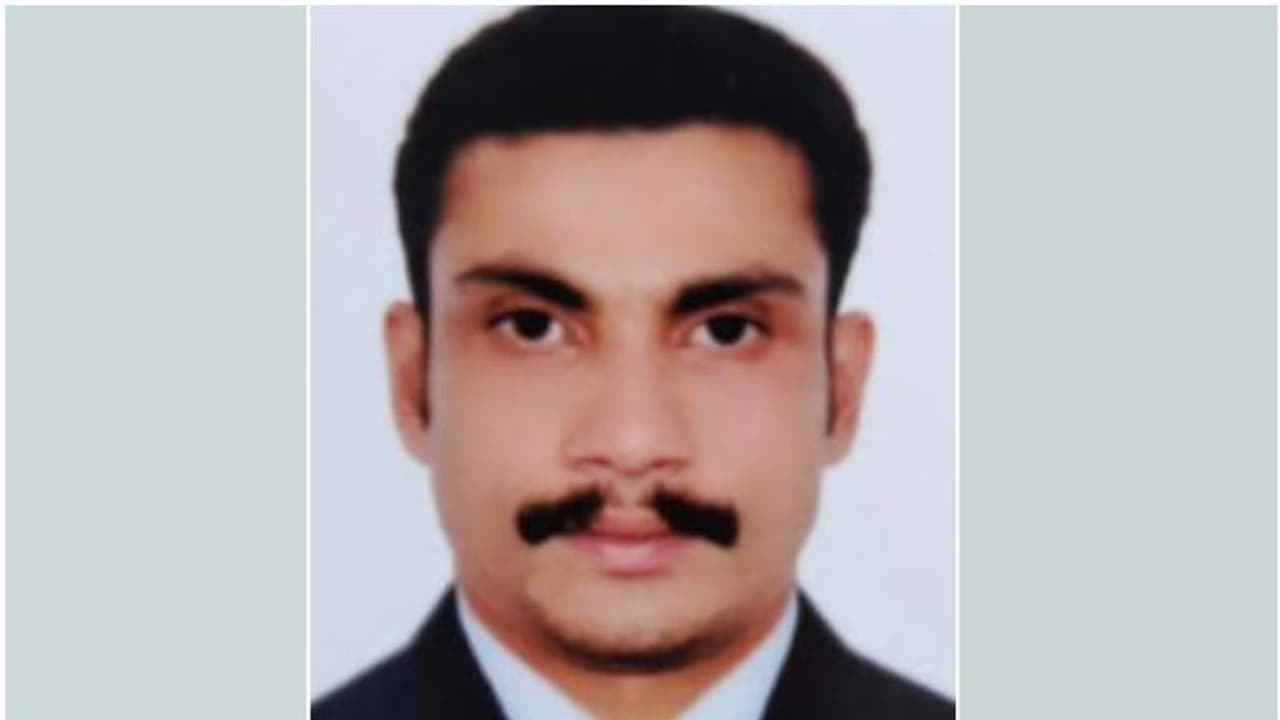 12 ദിവസം മുമ്പ് പുതിയ വിസയിലെത്തിയ പ്രവാസി മലയാളി മരിച്ചു 12 ദിവസം മുമ്പ് പുതിയ വിസയിലെത്തിയ പ്രവാസി മലയാളി മരിച്ചു