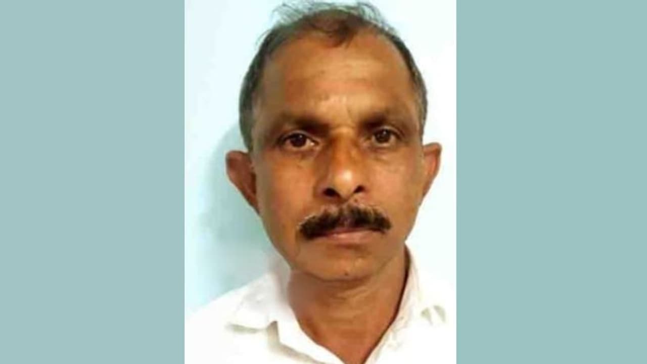 ആദിവാസി യുവതിയെ കയറിപ്പിടിച്ച് പീഡിപ്പിക്കാന് ശ്രമം, മാനന്തവാടിയിൽ 57 കാരൻ അറസ്റ്റില് ആദിവാസി യുവതിയെ കയറിപ്പിടിച്ച് പീഡിപ്പിക്കാന് ശ്രമം, മാനന്തവാടിയിൽ 57 കാരൻ അറസ്റ്റില്