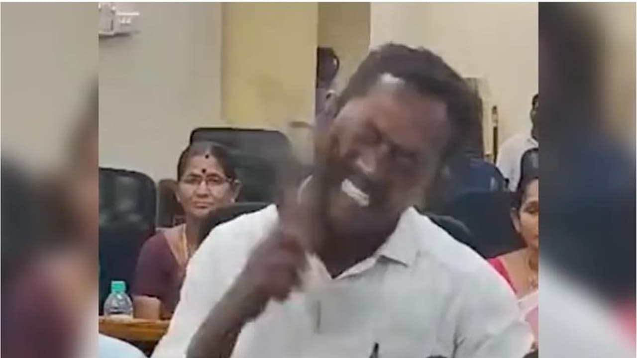 WATCH: Andhra Pradesh councillor slaps himself with slipper at meeting; explains why WATCH: Andhra Pradesh councillor slaps himself with slipper at meeting; explains why