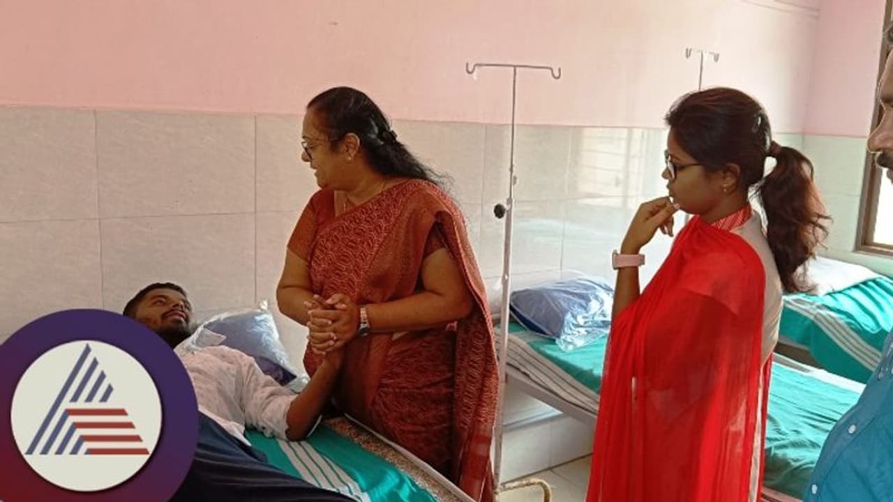 ಮರಣಪತ್ರ ದೃಢೀಕರಣ ವಿಚಾರಕ್ಕೆ ಗ್ರಾಮ ಲೆಕ್ಕಾಧಿಕಾರಿ ಮೇಲೆ ಗ್ರಾಮಸ್ಥನಿಂದ ಹಲ್ಲೆ ಮರಣಪತ್ರ ದೃಢೀಕರಣ ವಿಚಾರಕ್ಕೆ ಗ್ರಾಮ ಲೆಕ್ಕಾಧಿಕಾರಿ ಮೇಲೆ ಗ್ರಾಮಸ್ಥನಿಂದ ಹಲ್ಲೆ