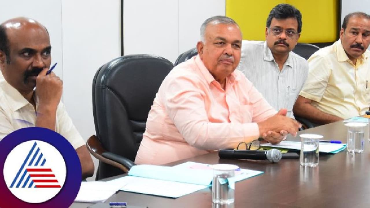 ಶಕ್ತಿ ಯೋಜನೆಯಿಂದ ನಷ್ಟ; ಆಟೋ, ಟ್ಯಾಕ್ಸಿ ಮಾಲಿಕರ ಬೇಡಿಕೆ ಸಿಎಂ ಅಂಗಳಕ್ಕೆ 