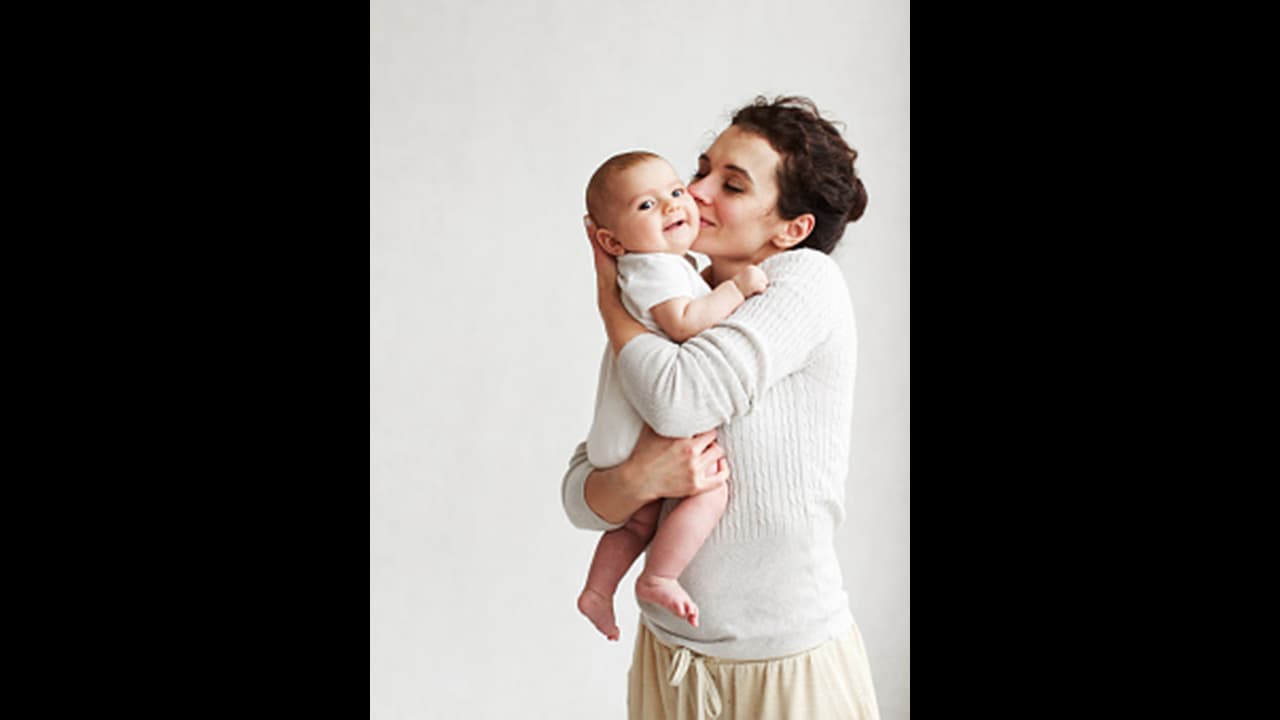 தாய்ப்பாலில் மைக்ரோபிளாஸ்டிக்ஸ் : இது ஏன் ஆபத்தானது? நிபுணர்கள் விளக்கம்