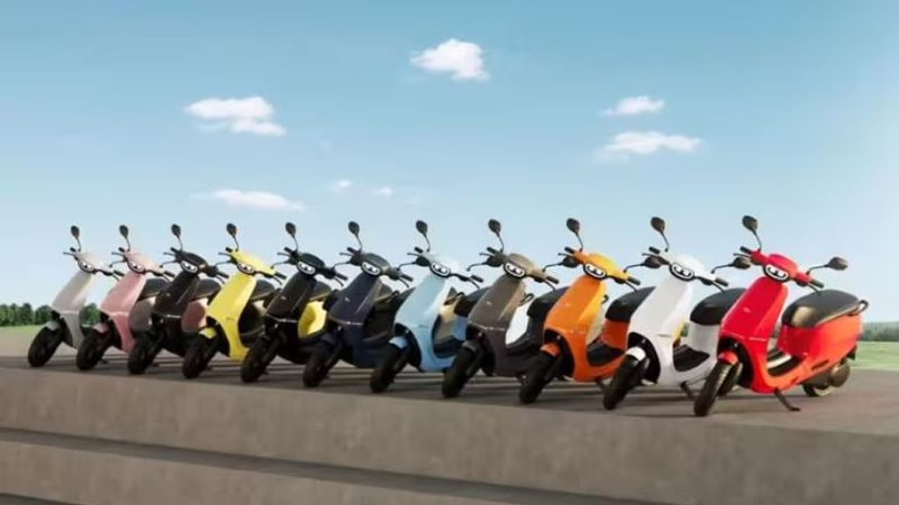 Ola Scooter : நம்ப முடியாத விலையில் ஓலா ஸ்கூட்டர்கள்.. ஆகஸ்ட் 15 வரை சலுகை முழு விபரம் இதோ !! Ola Scooter : நம்ப முடியாத விலையில் ஓலா ஸ்கூட்டர்கள்.. ஆகஸ்ட் 15 வரை சலுகை முழு விபரம் இதோ !!