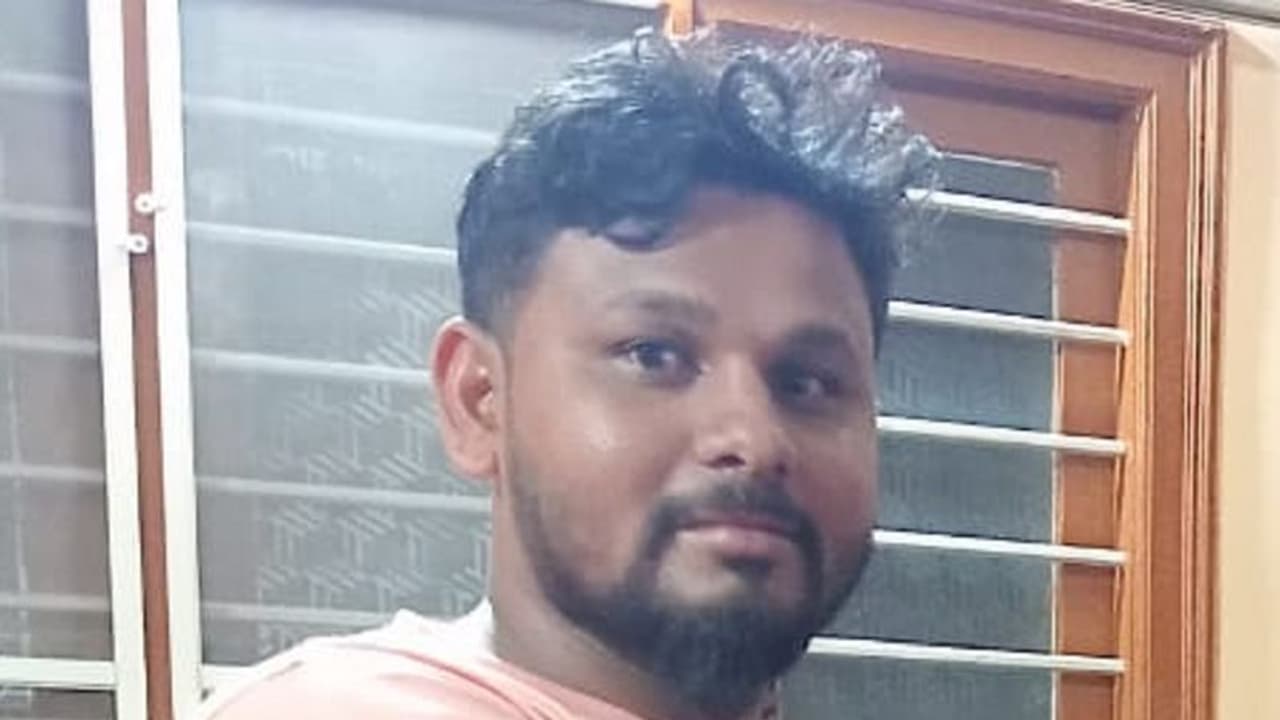 ಪತ್ನಿ ಹಾಗೂ ಪೋಷಕರ ಕಿರುಕುಳಕ್ಕೆ ಬೇಸತ್ತು ನವವಿವಾಹಿತ ಆತ್ಮಹತ್ಯೆಗೆ ಶರಣು! ಪತ್ನಿ ಹಾಗೂ ಪೋಷಕರ ಕಿರುಕುಳಕ್ಕೆ ಬೇಸತ್ತು ನವವಿವಾಹಿತ ಆತ್ಮಹತ್ಯೆಗೆ ಶರಣು!