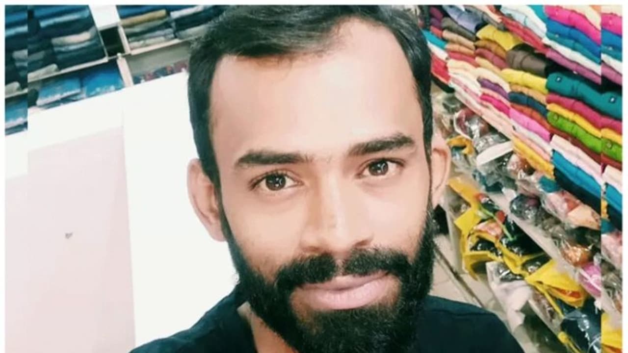 താമിർ ജിഫ്രിക്ക് കസ്റ്റഡി മർദ്ദനമേറ്റെന്ന് സൂചന; ആമാശയത്തിൽ ക്രിസ്റ്റൽ രൂപത്തിലുളള വസ്തുവടങ്ങിയ 2 കവറുകൾ താമിർ ജിഫ്രിക്ക് കസ്റ്റഡി മർദ്ദനമേറ്റെന്ന് സൂചന; ആമാശയത്തിൽ ക്രിസ്റ്റൽ രൂപത്തിലുളള വസ്തുവടങ്ങിയ 2 കവറുകൾ