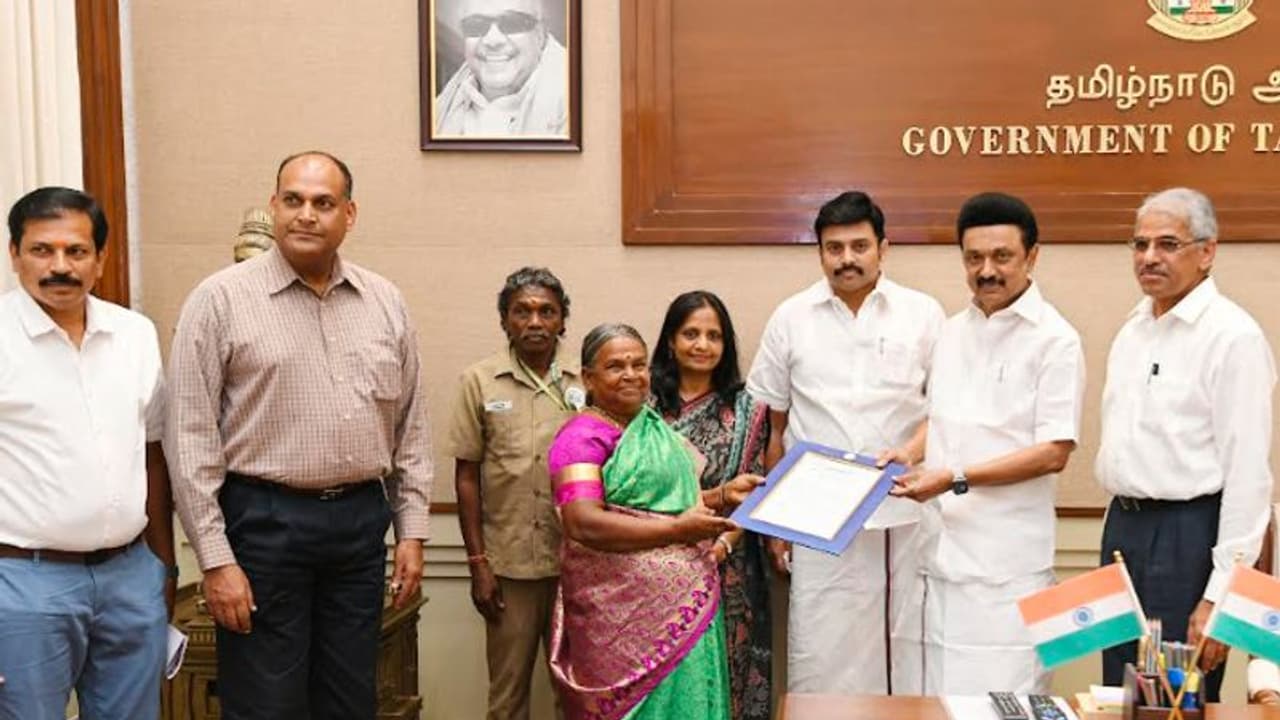 கோரிக்கை வைத்த முதுமலை யானை பராமரிப்பாளர் பெள்ளி.. உடனே நிறைவேற்றிய முதல்வர் ஸ்டாலின்.!