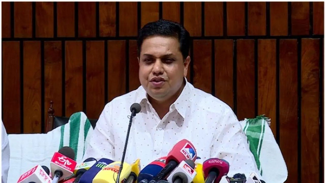 'ഒരു മതവിശ്വാസത്തേയും വ്രണപ്പെടുത്തിയിട്ടില്ല,ശാസ്ത്രാവബോധം വളര്‍ത്തണമെന്ന് പറയുന്നത് എങ്ങിനെ മതവിരുദ്ധമാകും?