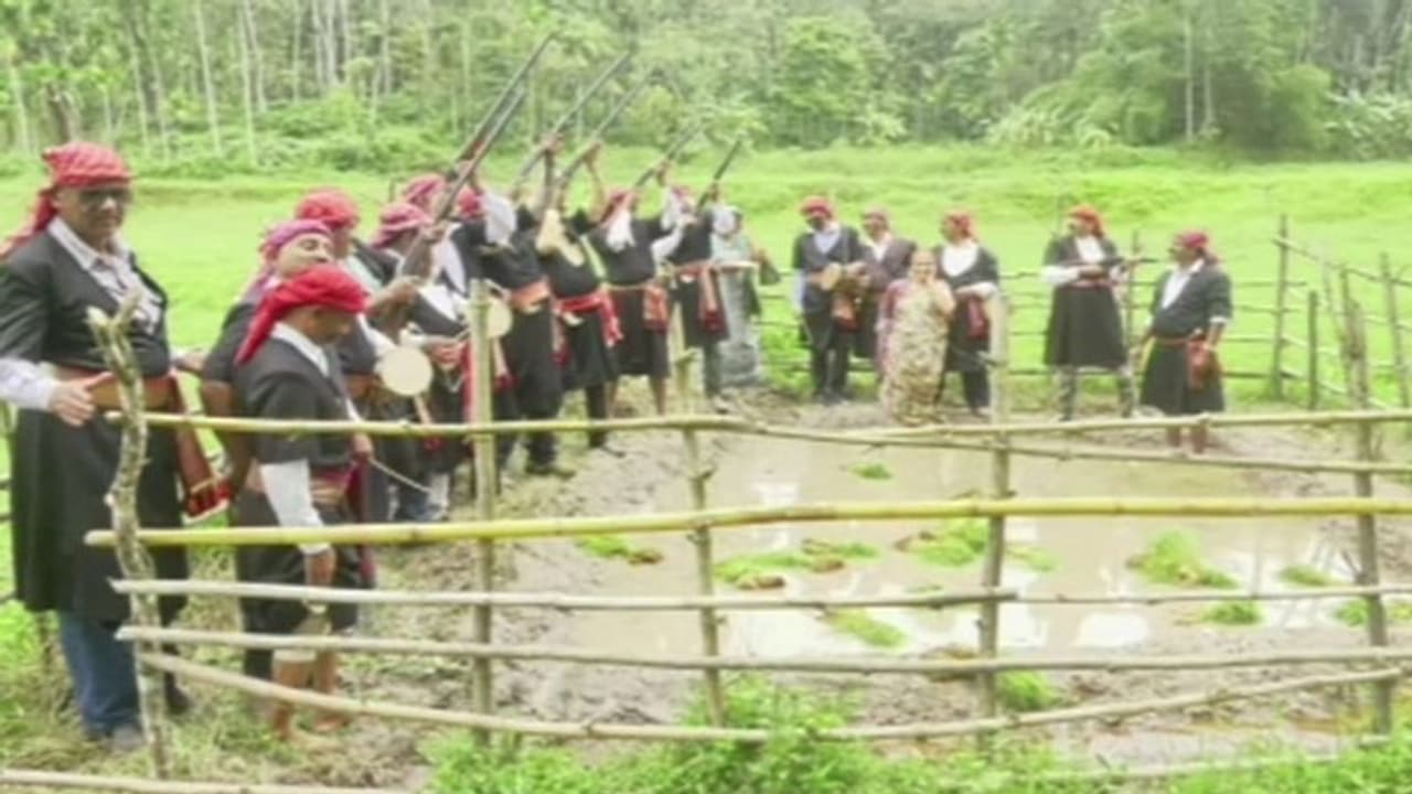 ಕೊಡಗು: ಮದ್ದು ಪುಟ್ಟು, ಮದ್ದು ಪಾಯಸ ಸೇವಿಸಿ ಕಕ್ಕಡ ಹಬ್ಬ ಆಚರಿಸಿದ ಕೊಡವರು..! ಕೊಡಗು: ಮದ್ದು ಪುಟ್ಟು, ಮದ್ದು ಪಾಯಸ ಸೇವಿಸಿ ಕಕ್ಕಡ ಹಬ್ಬ ಆಚರಿಸಿದ ಕೊಡವರು..!