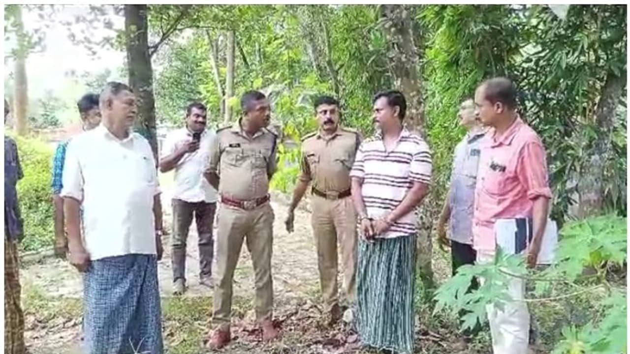 വീടുകള് കുത്തിതുറന്ന് റബ്ബർ ഷീറ്റ് മോഷണം, വിറ്റ് കിട്ടുന്ന പണം കൊണ്ട് ആഡംബര ജീവിതം; ഒടുവില് പ്രതി പിടിയിൽ വീടുകള് കുത്തിതുറന്ന് റബ്ബർ ഷീറ്റ് മോഷണം, വിറ്റ് കിട്ടുന്ന പണം കൊണ്ട് ആഡംബര ജീവിതം; ഒടുവില് പ്രതി പിടിയിൽ