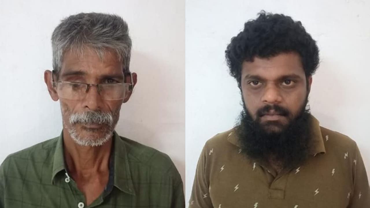 വയനാട്ടില് കഞ്ചാവുമായി 53 കാരനും 28 കാരനും പിടിയില്, യുവാവ് സ്ഥിരം കുറ്റവാളി, ലക്ഷ്യം വിദ്യാർത്ഥികൾ വയനാട്ടില് കഞ്ചാവുമായി 53 കാരനും 28 കാരനും പിടിയില്, യുവാവ് സ്ഥിരം കുറ്റവാളി, ലക്ഷ്യം വിദ്യാർത്ഥികൾ