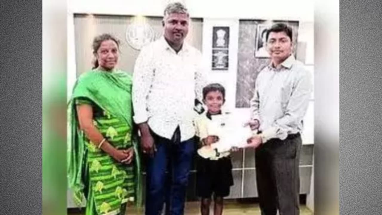 "தம்பி Google Mapக்கே சவால் விடுவார் போல".. 7 வயதில் தரமான சாதனை நாடே போற்றும் கோவை சஷ்டிவேல்!