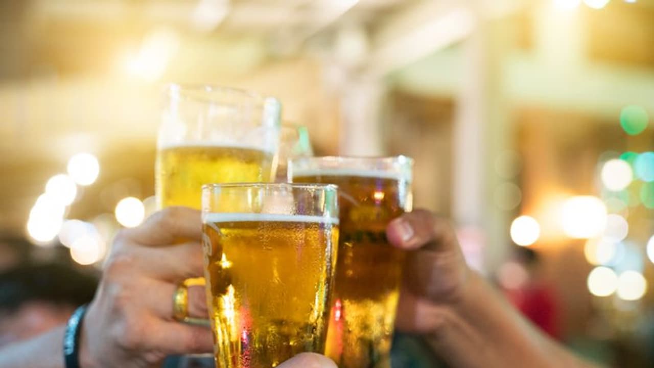 Karnataka's financial boost: Beer sales yield Rs 22,500 crore amidst economic challenges