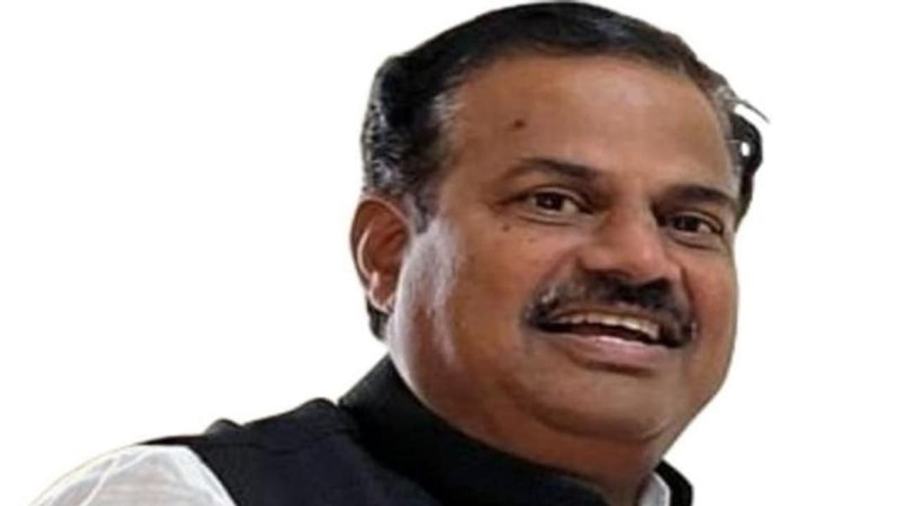 ದಲಿತ, ದಮನಿತ ವರ್ಗಗಳ ಹಕ್ಕು ಈಡೇರಿಸಲು ಕಾಂಗ್ರೆಸ್ ಸರ್ಕಾರ ಬದ್ಧ: ನೀರಲಕೇರಿ ದಲಿತ, ದಮನಿತ ವರ್ಗಗಳ ಹಕ್ಕು ಈಡೇರಿಸಲು ಕಾಂಗ್ರೆಸ್ ಸರ್ಕಾರ ಬದ್ಧ: ನೀರಲಕೇರಿ