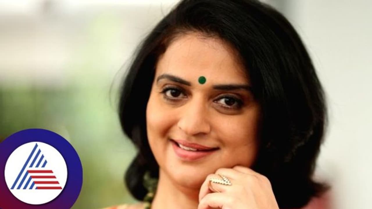 Phd ಪ್ರವೇಶ ಪರೀಕ್ಷೆಯಲ್ಲಿ ನಟಿ ಪವಿತ್ರಾ ಲೋಕೇಶ್ ಪಾಸ್‌!