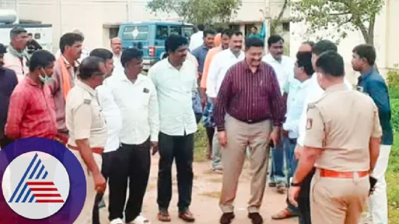 ಸ್ಪಾರ್ಕ್ ಕ್ಯಾಂಡಲ್ ಅಗ್ನಿ ಅವಘಡ: ಪರವಾನಗಿ ಇಲ್ಲದೆ ಚಟುವಟಿಕೆ, ಅಧಿಕಾರಿಗಳ ನಿರ್ಲಕ್ಷ್ಯ ಸ್ಪಾರ್ಕ್ ಕ್ಯಾಂಡಲ್ ಅಗ್ನಿ ಅವಘಡ: ಪರವಾನಗಿ ಇಲ್ಲದೆ ಚಟುವಟಿಕೆ, ಅಧಿಕಾರಿಗಳ ನಿರ್ಲಕ್ಷ್ಯ